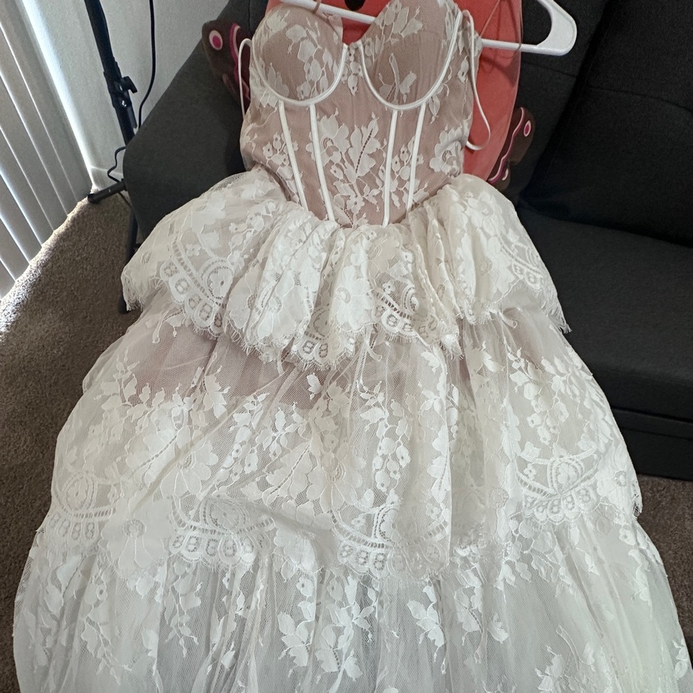 Lace Bustier Maxi Dress in Ivory